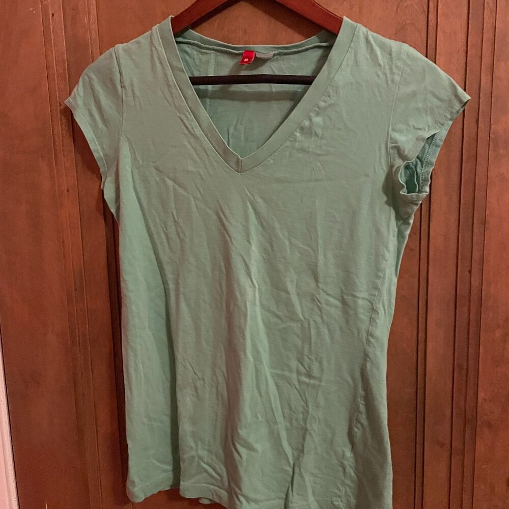 Cotton Shirt Bundle - 2 Lightweight SOFT Stretchy Tee Shirts - Fits M to L - Picture 3 of 16